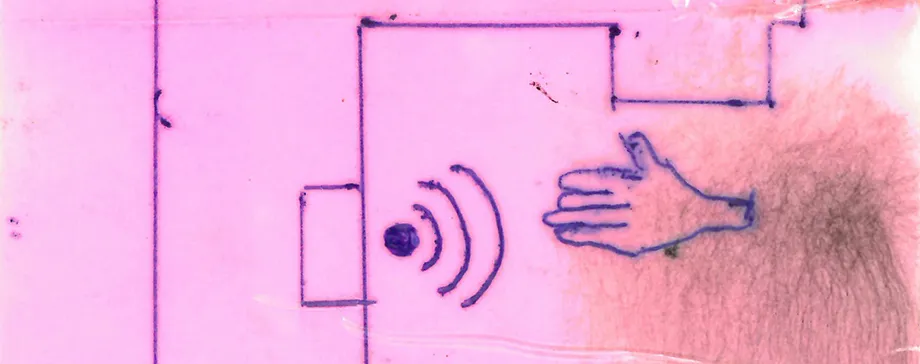 Image rose avec le dessin d'une main et d'autres motifs abstraits